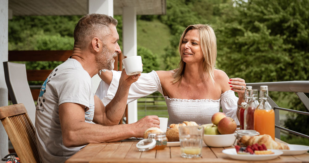 Colazione fresca e genuina servita negli appartamenti Seia Mountain Wellness in Val di Ledro